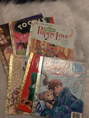 Sesame Street Puppy Love Little Golden Book - Multicolor